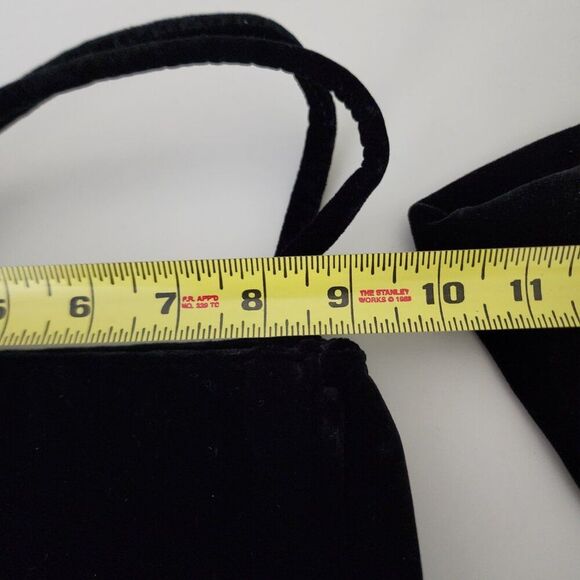 Kenneth Cole Reaction Velvet Evening Bag | Coordinating Gloves - Picture 5 of 7